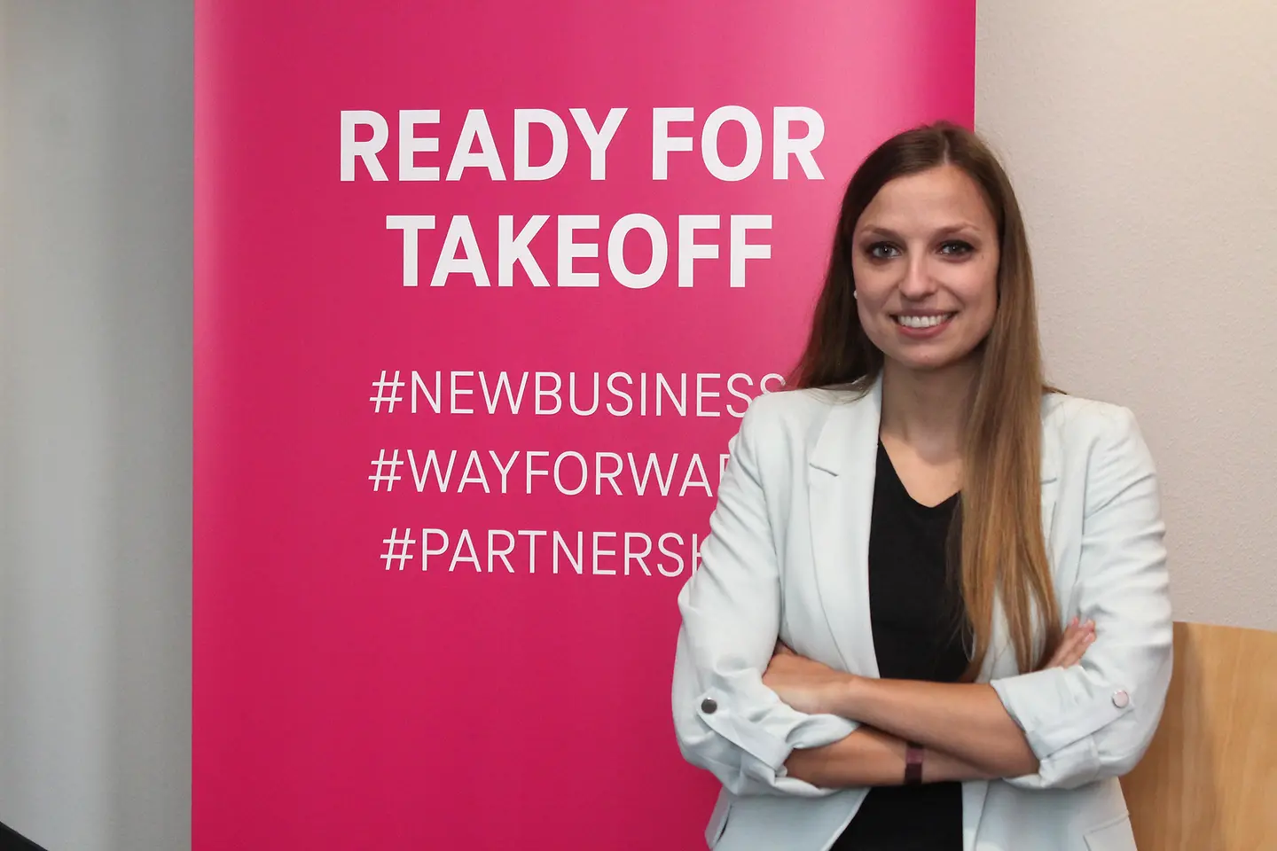 Portrait Automotive Business Consultant Sophia Hansche